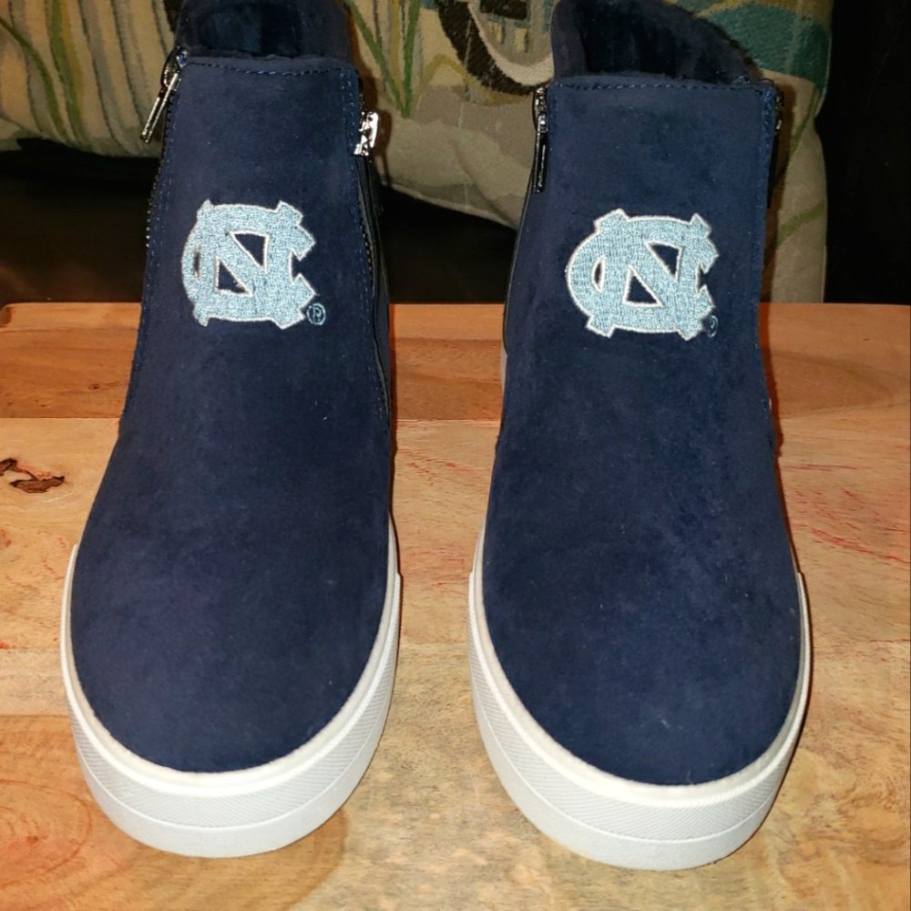 FOCO NC Tar Heels Wedge Sneakers
